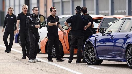 Pilotos profesionales imparten los cursos