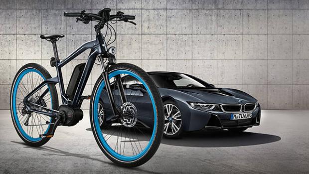 BMW Cruise e-Bike Protonic Dark Silver, inspirada en el i8
