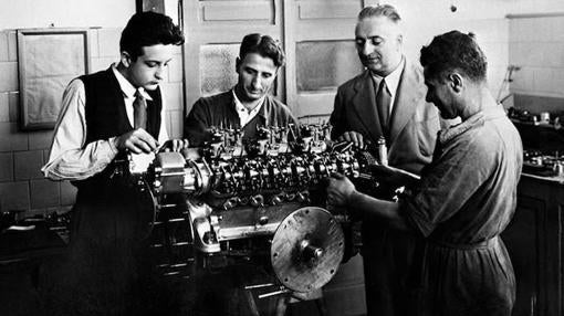 El primer motor V12 de Ferrari