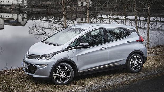 El primer monovolumen eléctrico se llama Opel Ampera-e