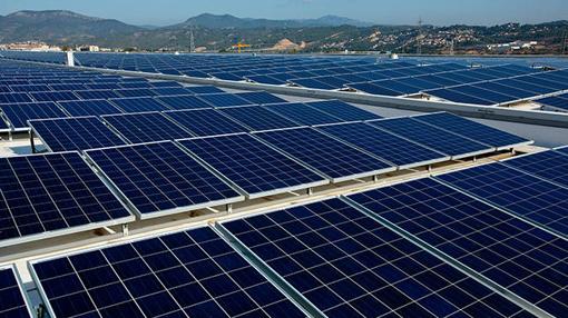 53.000 paneles solares cubren las instalaciones de la planta de Martorell