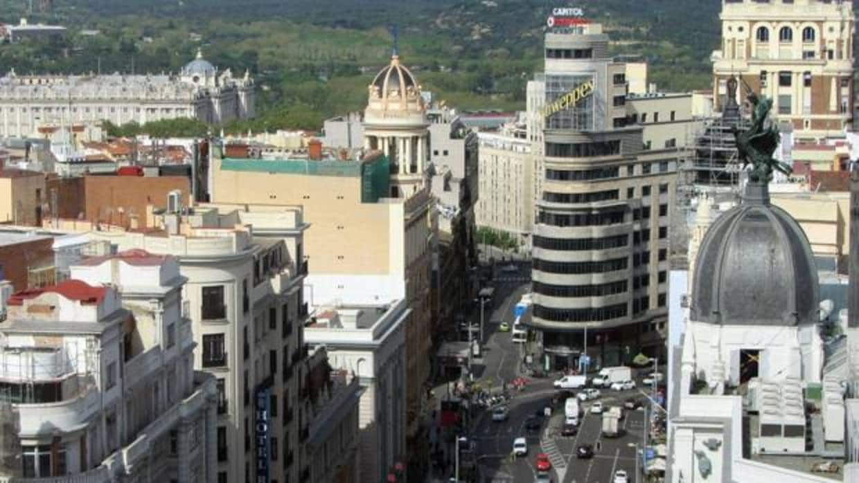 Las restricciones de Carmena disparan las ventas de eléctricos en Madrid