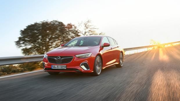 Opel Insignia GSi 2018: un placer único