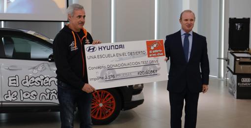 Hyundai se vuelca en el Desierto de los niños y consigue más de 20.000 euros para construir una escuela