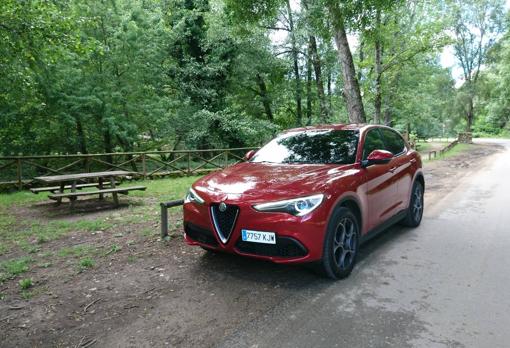 El Valle del Jerte se tiñe de rojo cereza con el Alfa Romeo Stelvio