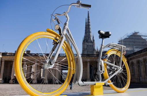 Este es el City Pibal, un híbrido entre bicicleta, patinete y scooter