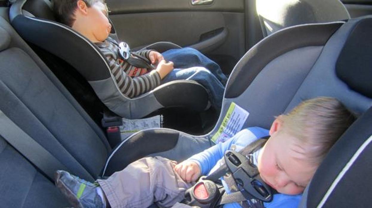 Claves para viajar en coche con niños y evitar sustos innecesarios