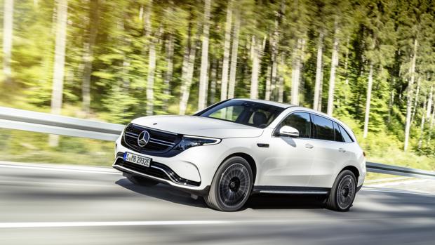 Mercedes presenta el EQC, su primer SUV 100% eléctrico