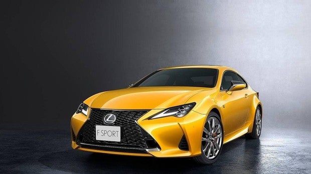 Nuevo coupé deportivo RC 300hUX 250h y UX 250h el primer crossover compacto de Lexus