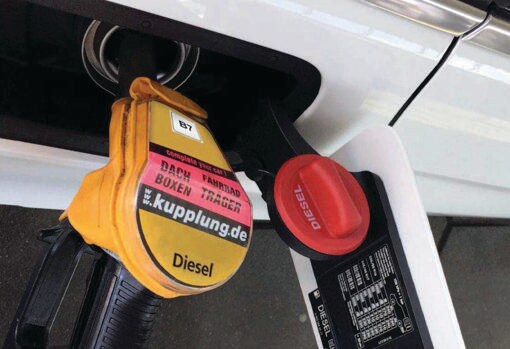 Revolución en las gasolineras: seis claves para no perderte con el nuevo etiquetado al repostar