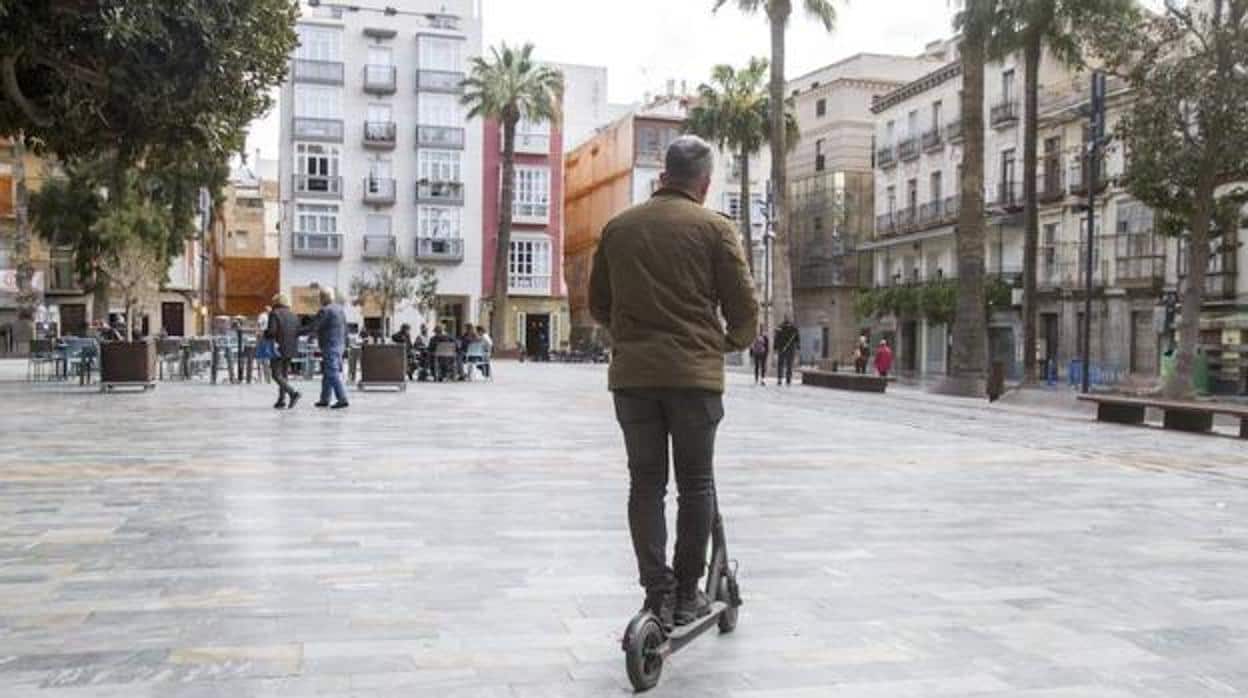La demanda de patinetes eléctricos en Madrid supera a la oferta: 4.000 anuncios frente a 50.000 búsquedas