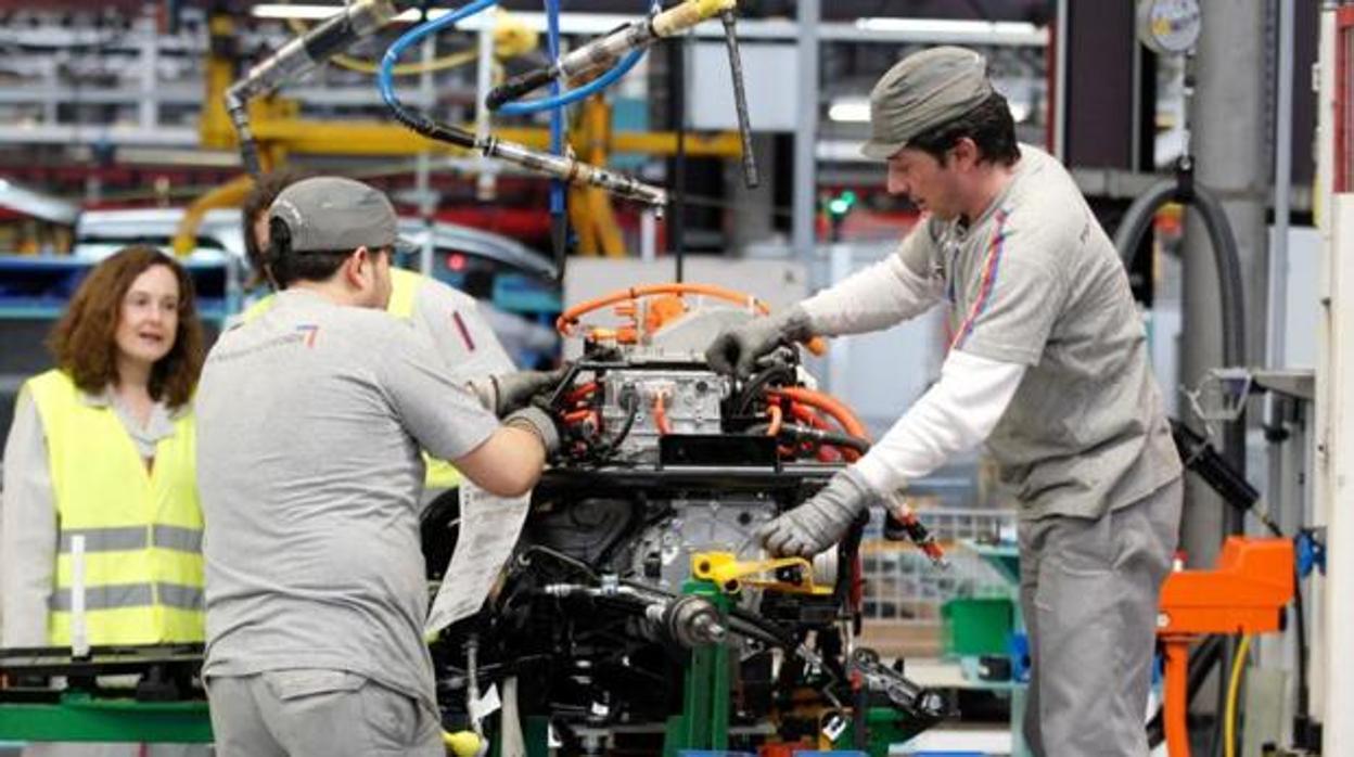 PSA fabricará en su planta de Vigo una furgoneta compacta para Toyota