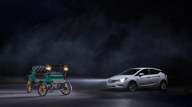 Penetración primer ministro escaramuza Patentmotorwagen: cuando los coches iluminaban con velas