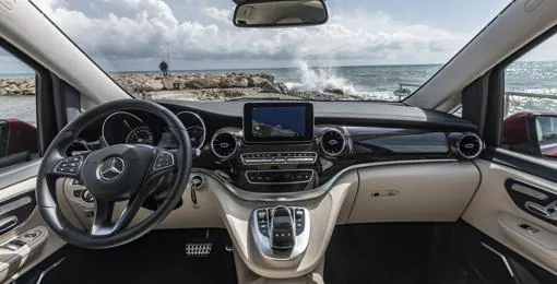 Mercedes-Benz Clase V: el monovolumen de lujo es ahora más atractivo y cómodo