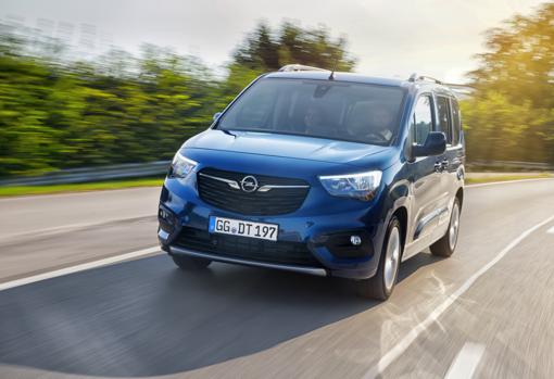 Opel Combo Life Innovation 1.5TD 130 MT6: espacio, practicidad y ahorro