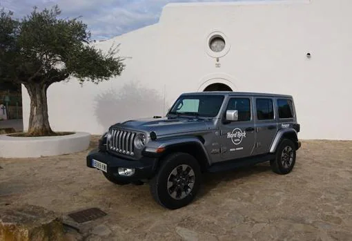 Jeep invita a recorrer Tenerife e Ibiza con el programa «Change the Way» a bordo de su 4X4 Wrangler