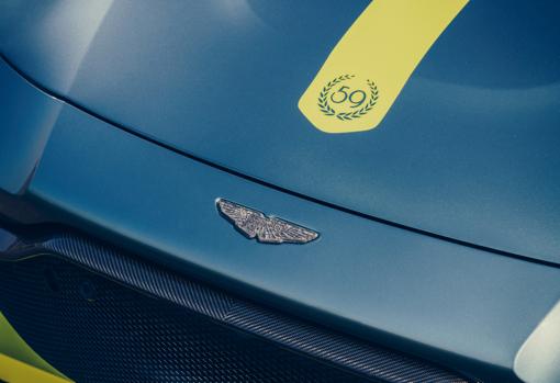 Aston Martin Vantage AMR: deportividad extrema con con cambio manual