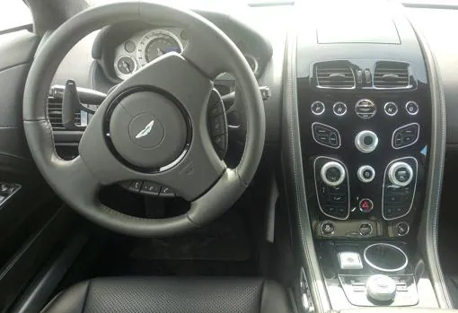 Aston Martin Rapide S: lujo y refinamiento para cuatro