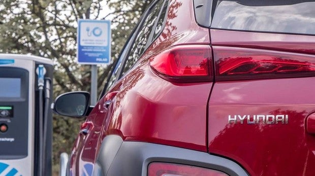 Ya te ponen gratis el punto de recarga si compras un coche eléctrico