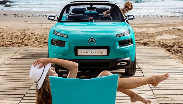 Diez consejos para mantener la calma al volante este verano