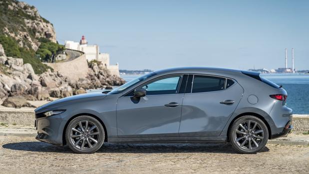 Probamos el nuevo Mazda 3: vínculo especial entre coche y conductor