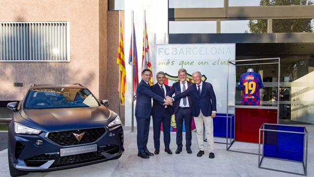 La española Cupra adelanta a Audi en el garaje del Barça