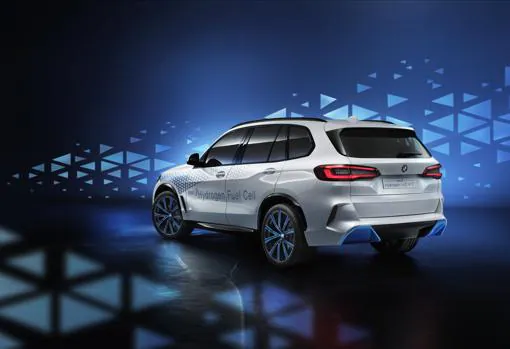 BMW apuesta por el coche de hidrógeno con un X5 «cero emisiones»
