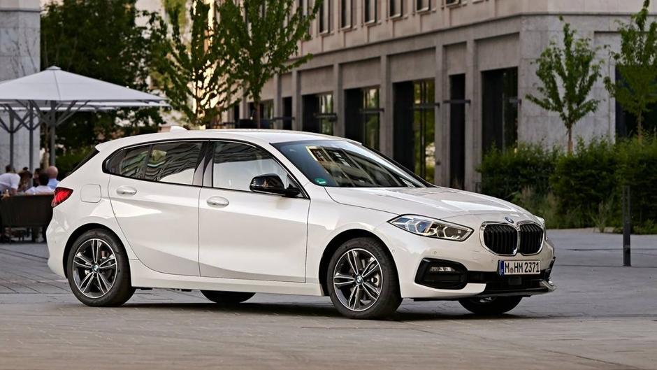 BMW Serie 1, más tecnológico y ahora con tracción delantera