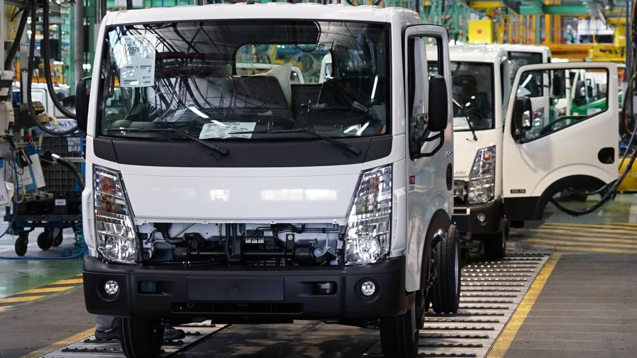 Nissan NT400 Cabstar en la línea final de la planta de Ávila