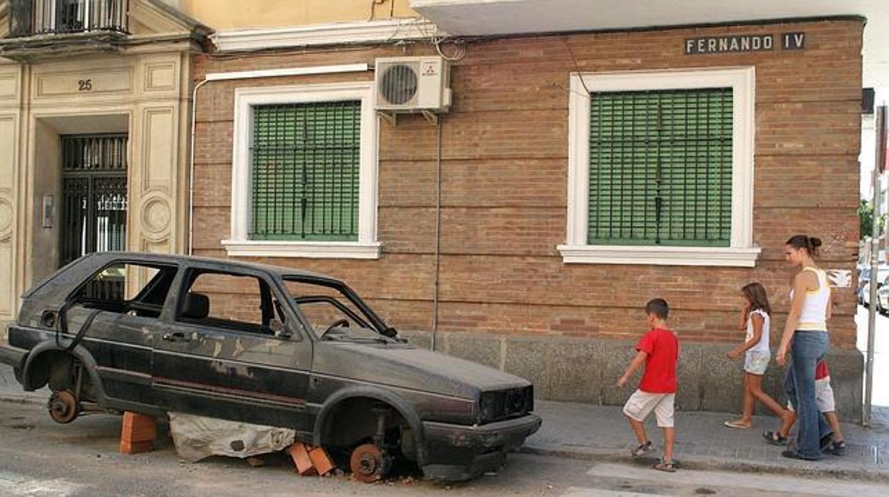 Vehículo abandonado en Sevilla