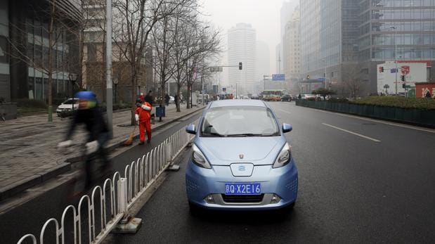 España desembarca en China para atraer inversiones a la industria del coche eléctrico