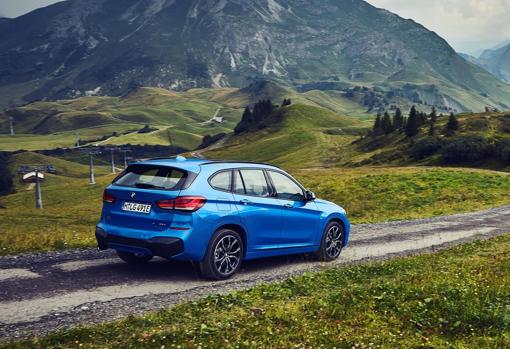 BMW X1 y X2 xDrive25e: motor híbrido enchufable con un alto grado de placer de conducción