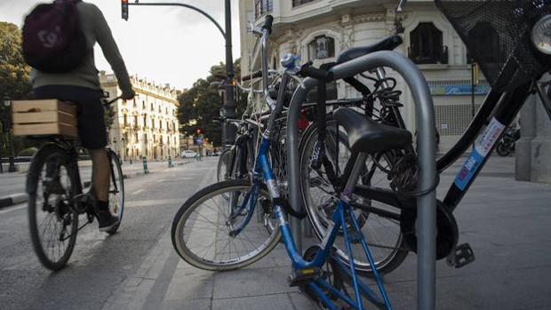 Cómo aparcar correctamente tu bicicleta para evitar que te la roben