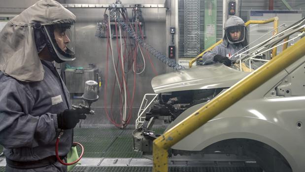 PSA Figueruelas acuerda la salida de 461 empleados mayores de 61 años y crear 80 contratos de relevo