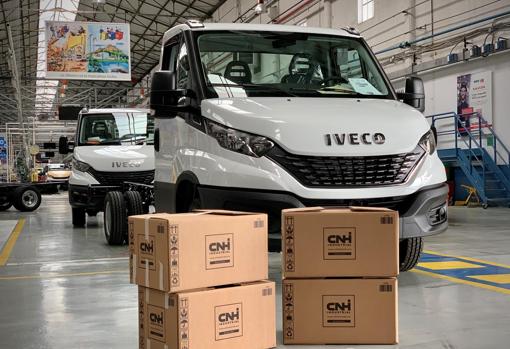 Iveco fabrica pantallas protectoras en las impresoras 3D de sus plantas españolas para frenar el coronavirus