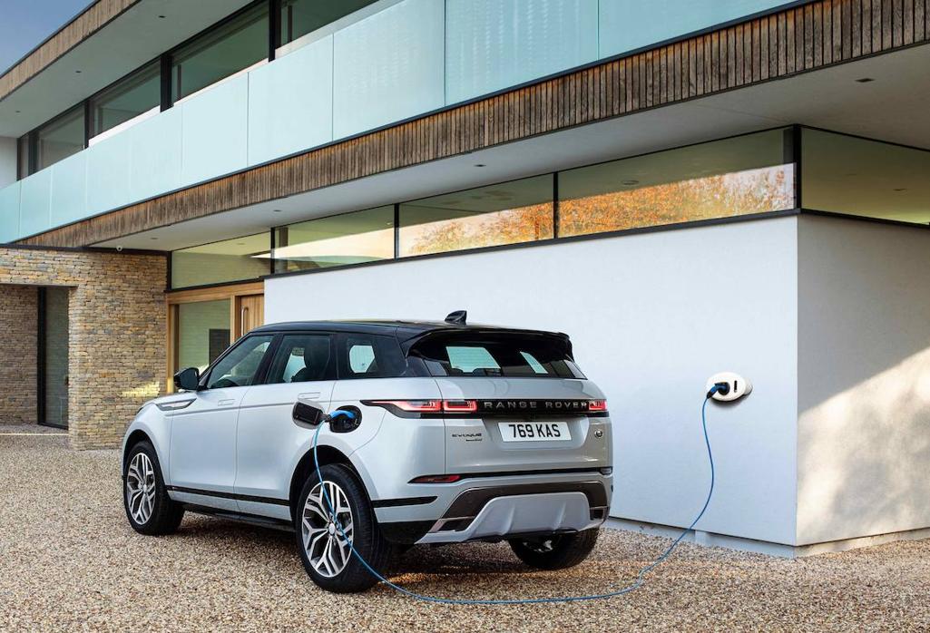 Jaguar Land Rover amplía su gama de electrificados con el Evoque y Discovery Sport