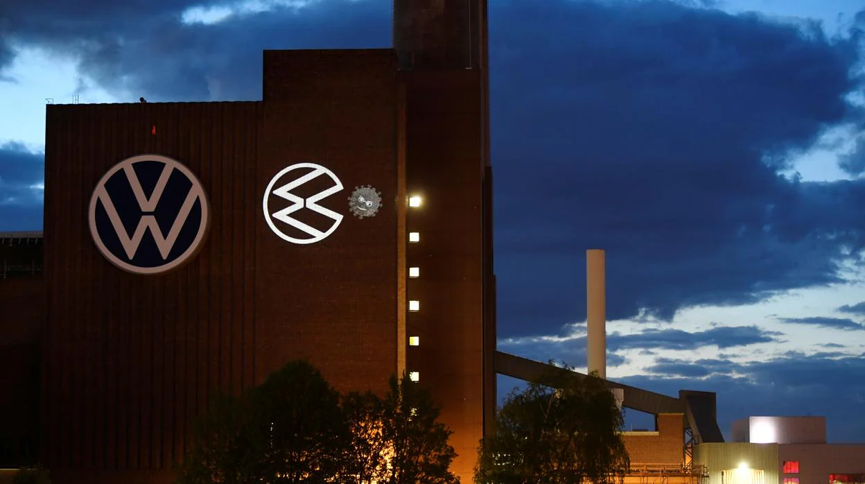 Volkswagen se come al Covid-19 en su planta de Wolfsburgo (Alemania)