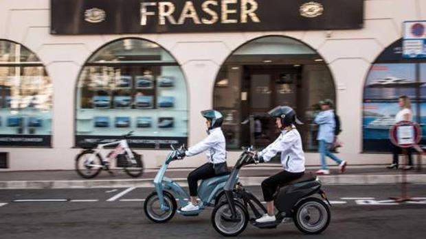 Colau extiende a las motos su cruzada «anti coche»