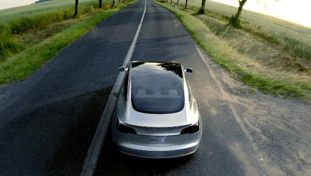 Un tribunal prohíbe a Tesla usar el término «piloto automático» por engañoso