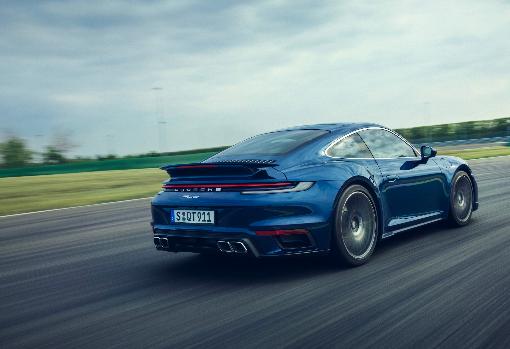 Porsche 911 Turbo Coupé y Cabriolet, 45 años marcando el camino