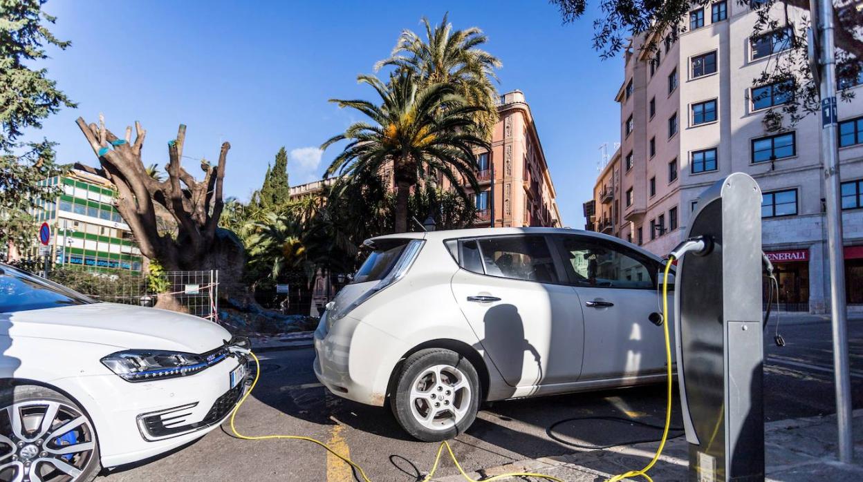 Las emisiones de los coches no bajan lo suficiente para evitar las multas