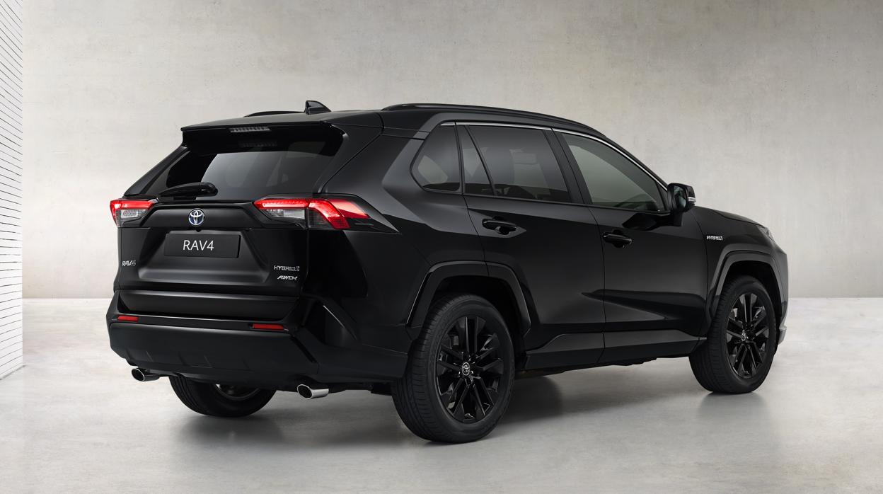 Toyota viste de negro su nueva edición especial del Rav4