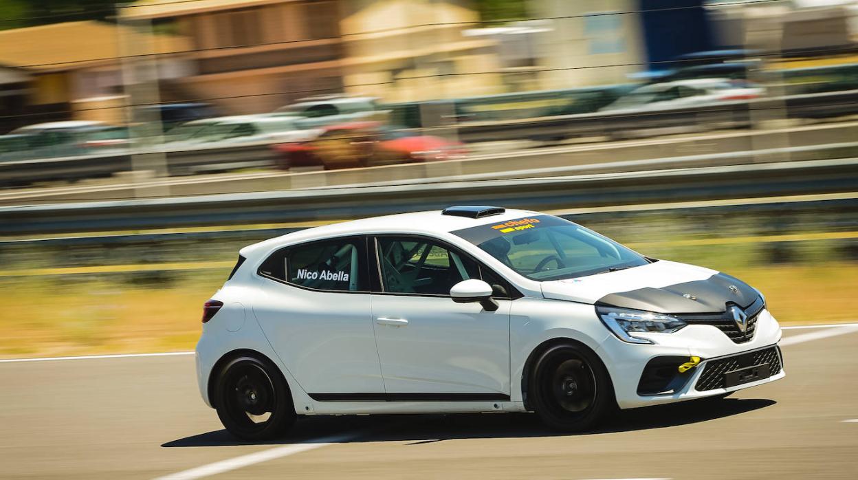 Así son los Clio RSR preparados para competición