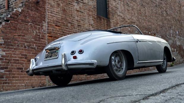 El coleccionista Matt Hummel muestra los secretos de su Porsche 356 Speedster