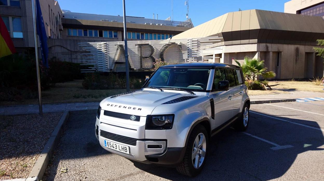 Land Rover Defender 110: vuelve la bestia