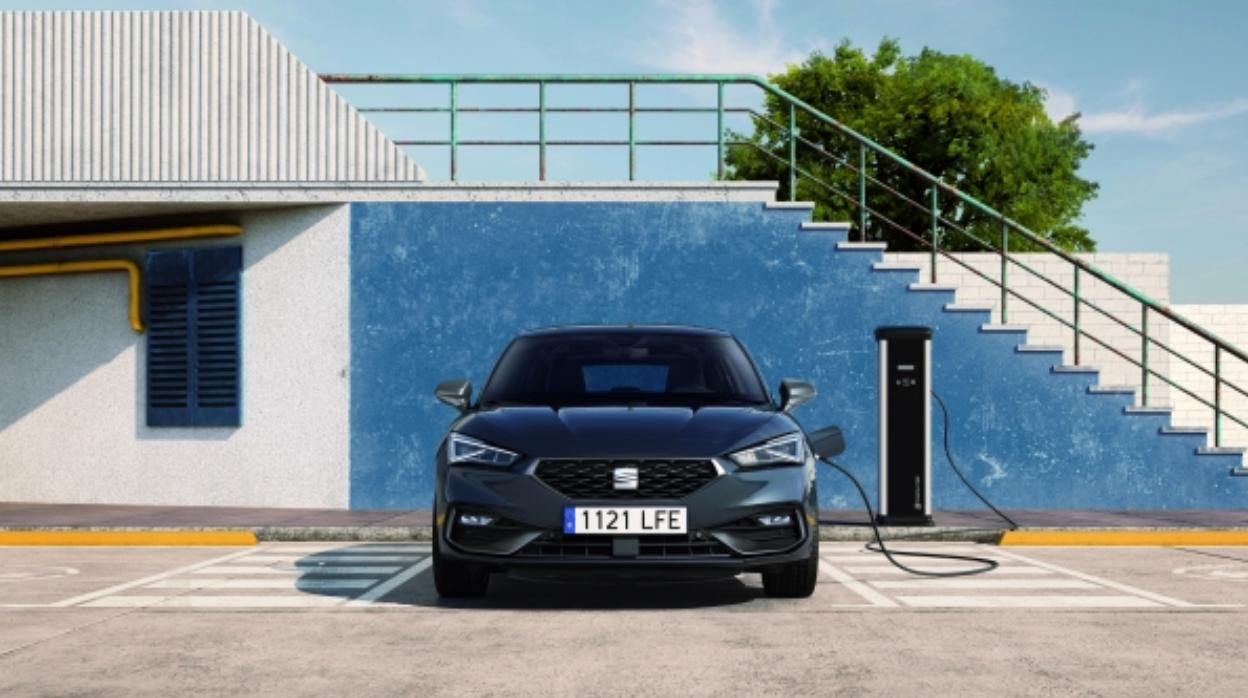 León e-Hybrid: ya se admiten pedidos del primer híbrido enchufable de Seat