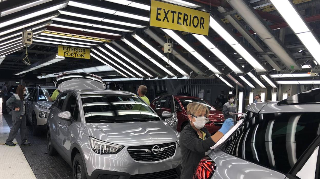 Linea de fabricación de Opel en Zaragoza