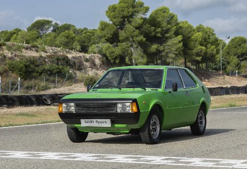 Del Seat 850 Coupé al Ibiza FR: siete décadas de iconos deportivos