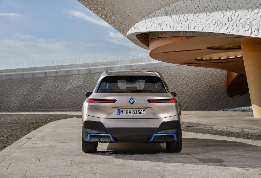 iX, el nuevo buque insignia eléctrico de BMW