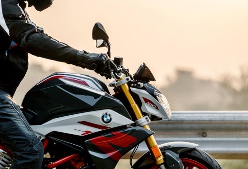 BMW mejora su roadster dinámica G 310 R para el futuro